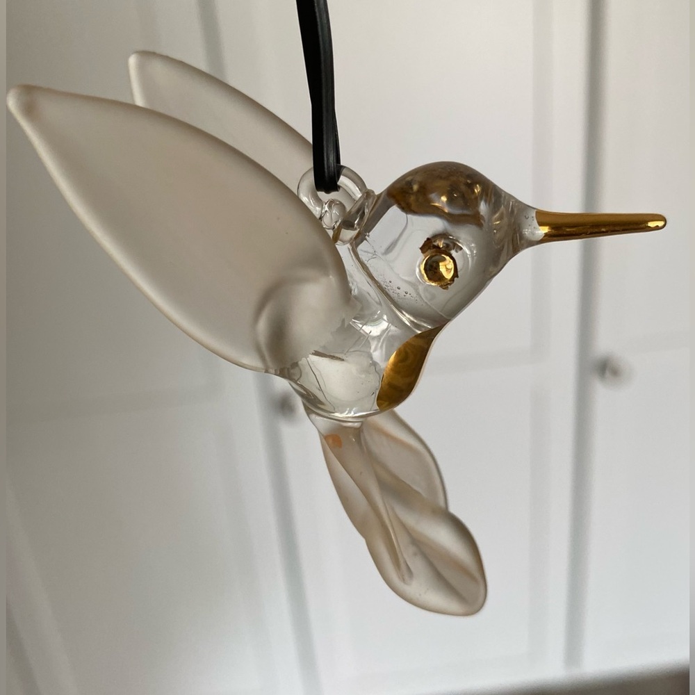 Vintage Hummingbird Art Glass Ornament Gold Accents Frosted Wings & Tail Decor